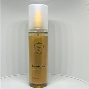 Bath and body works Honeycomb
Perfume Mist